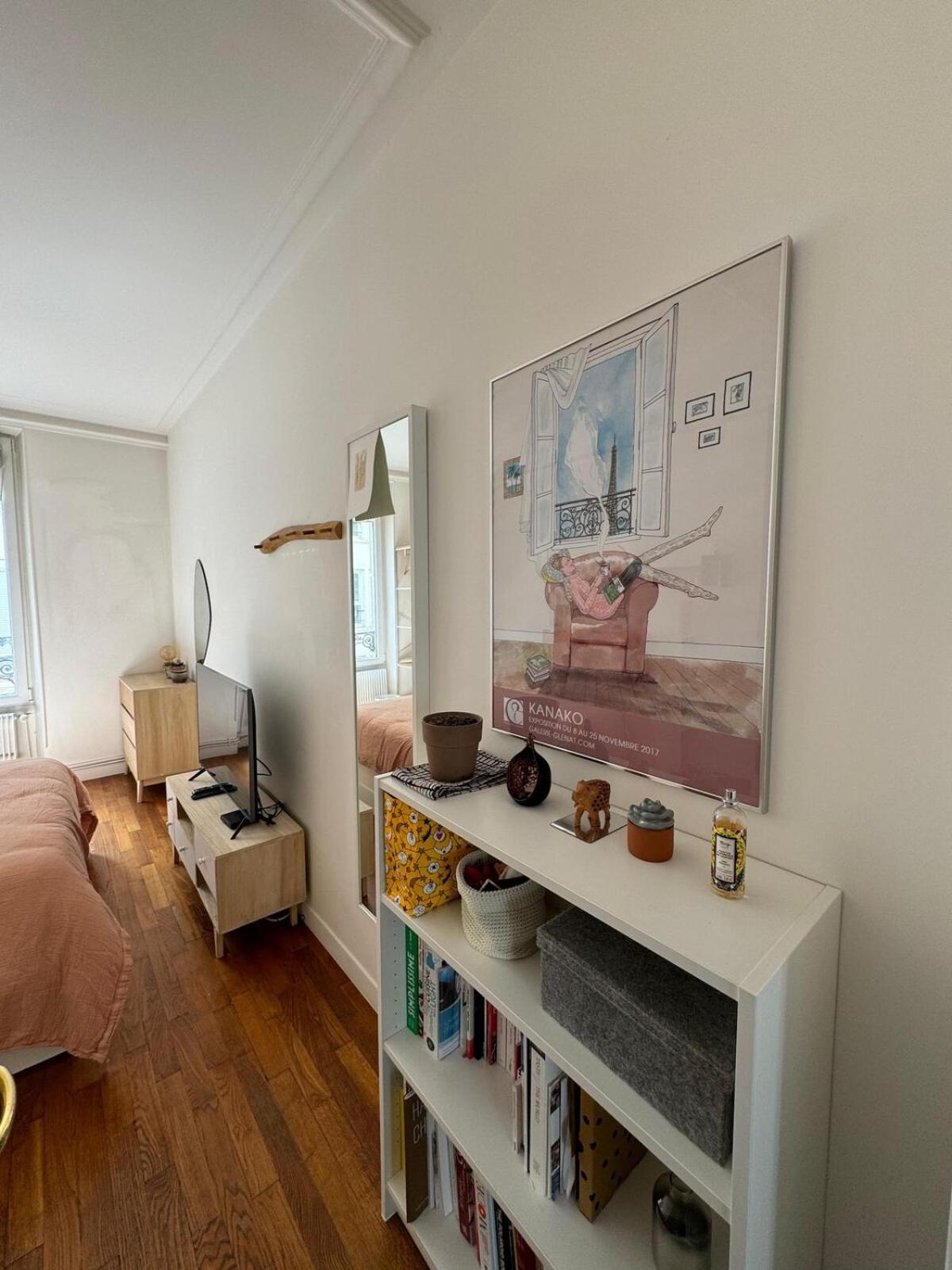 Appartement Situe En Plein Coeur De *